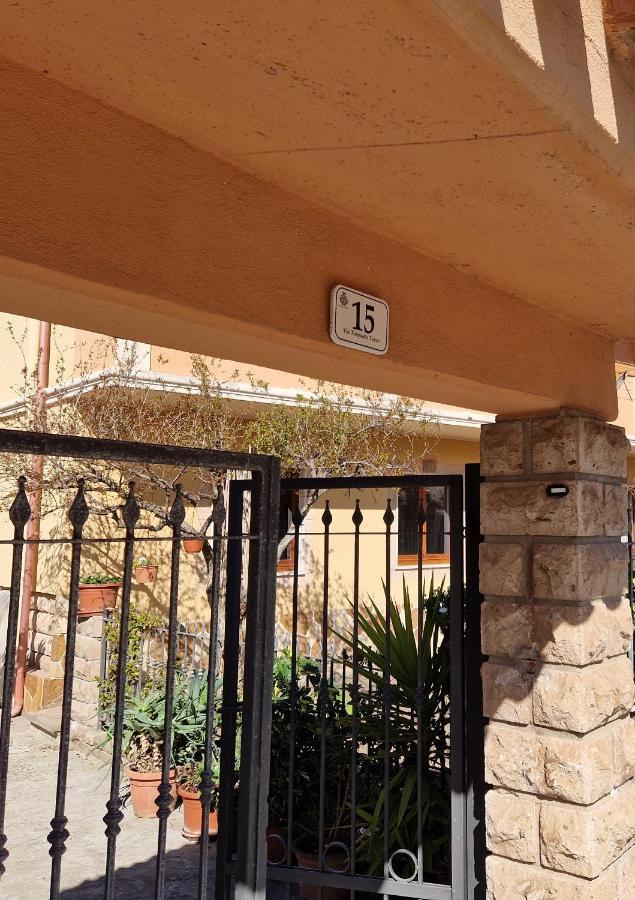 Appartamento Casa Vostra Bosa Exteriér fotografie